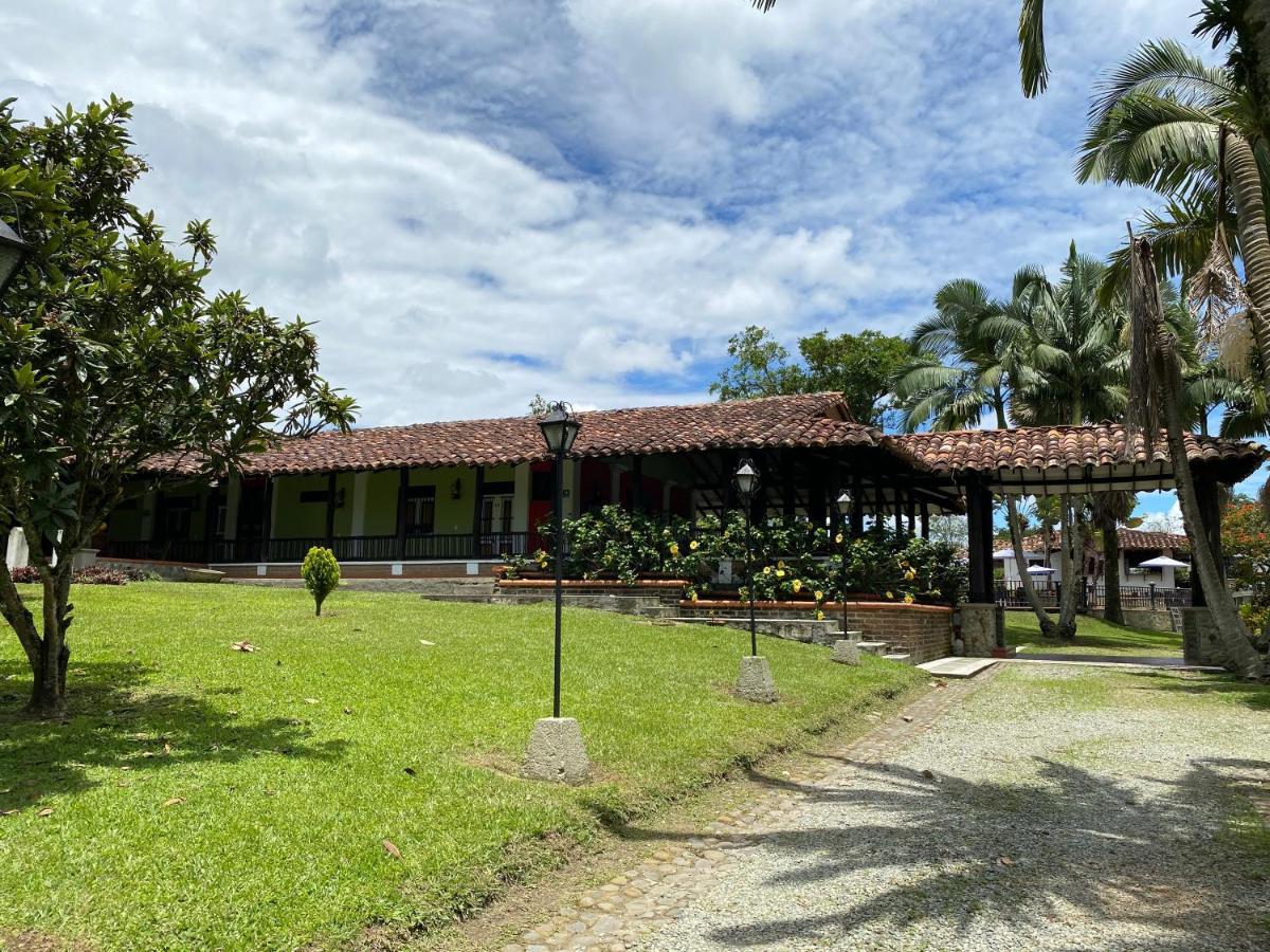Finca Hotel La Esperanza Монтенегро Екстериор снимка