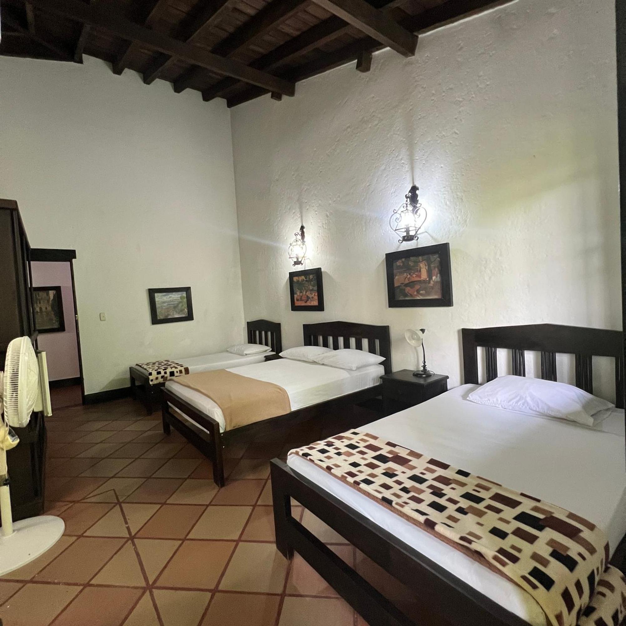 Finca Hotel La Esperanza Монтенегро Екстериор снимка