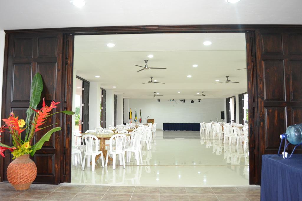 Finca Hotel La Esperanza Монтенегро Екстериор снимка