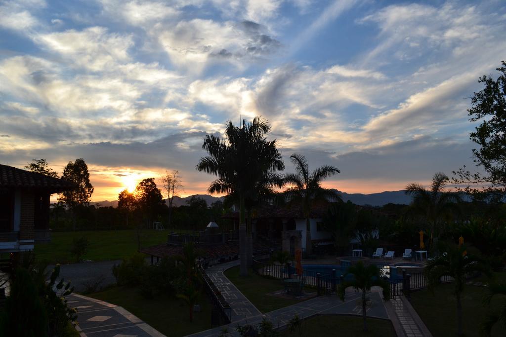 Finca Hotel La Esperanza Монтенегро Екстериор снимка